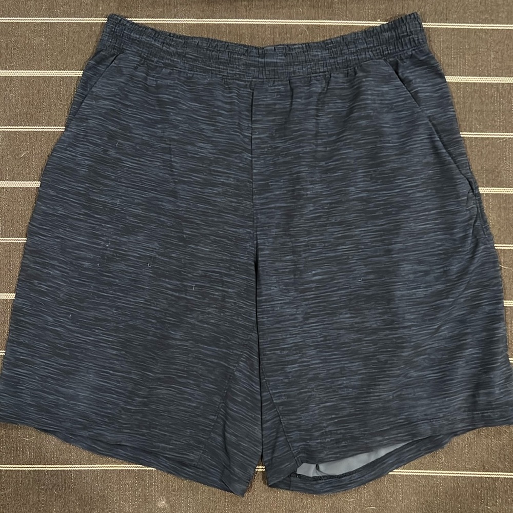 Lululemon Pace Breaker Linerless 9” L